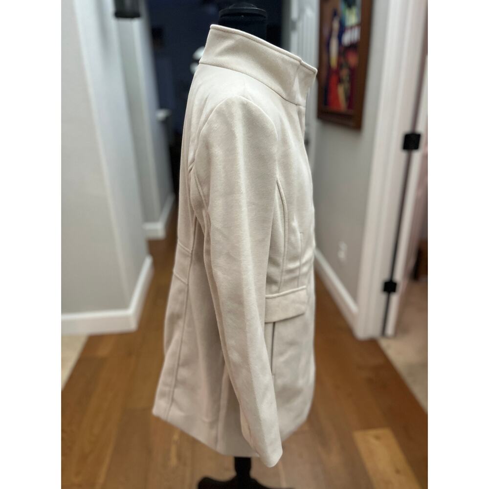 Vince Camuto Full-Zip Jacket Cream (Size S/CH) NWOT - Picture 10 of 12
